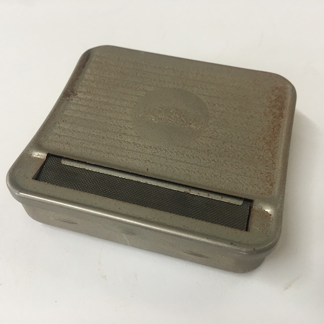 CIGARETTE ROLLER, Aged Metal Tin